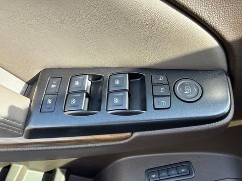 Used 2020 GMC Yukon Denali w/ Denali Ultimate Package AWD/4WD image 11