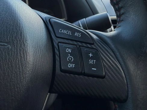 Used 2016 MAZDA MAZDA3 i Touring w/ Popular Equipment Package FWD image 29
