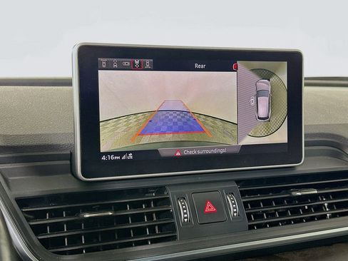 Used 2020 Audi Q5 Prestige w/ Prestige Package image 23