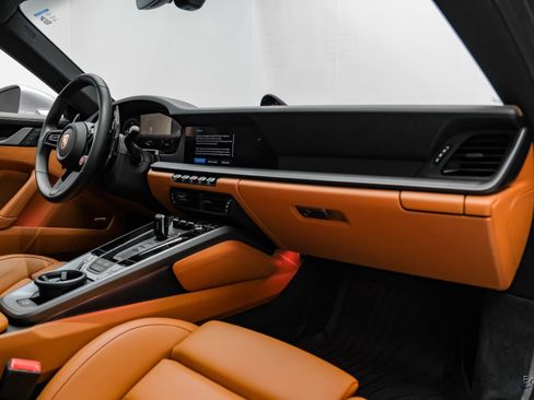 Used 2025 Porsche 911 Carrera image 54