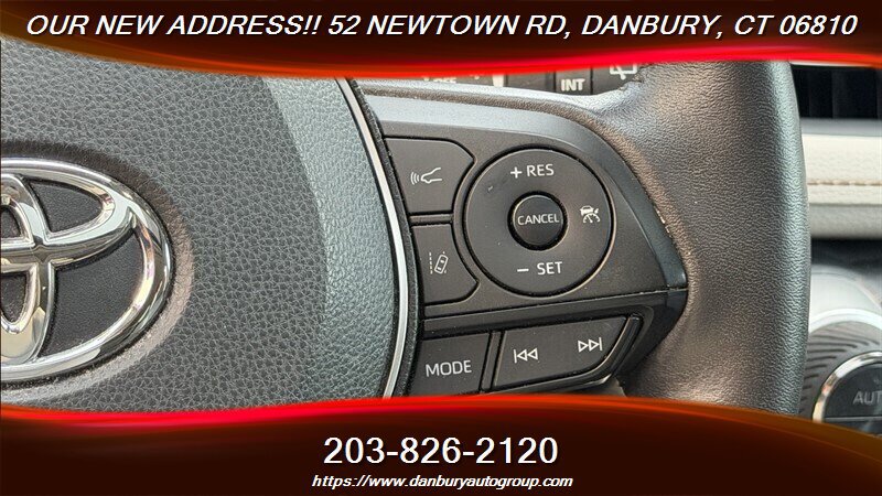 Used 2022 Toyota RAV4 XLE Premium FWD image 20