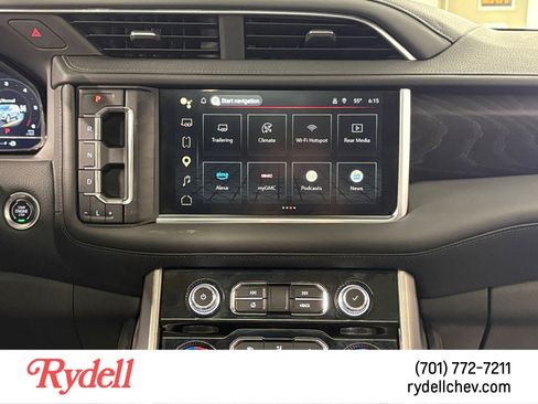 Used 2024 GMC Yukon Denali w/ Advanced Technology Package AWD/4WD image 21