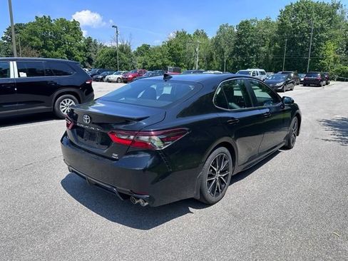 Used 2024 Toyota Camry SE w/ Cold Weather Package AWD/4WD image 3