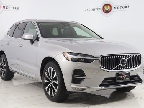 Used 2023 Volvo XC60 B5 Plus image 21
