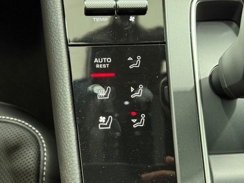 New 2026 Porsche Macan Turbo image 23