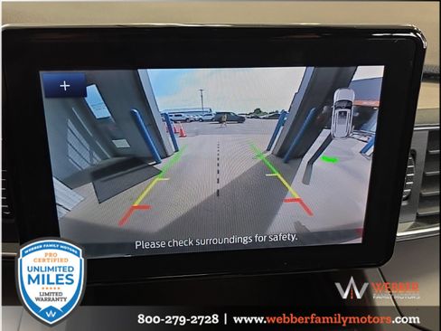 Used 2024 Ford Explorer XLT w/ Equipment Group 202A AWD/4WD image 21