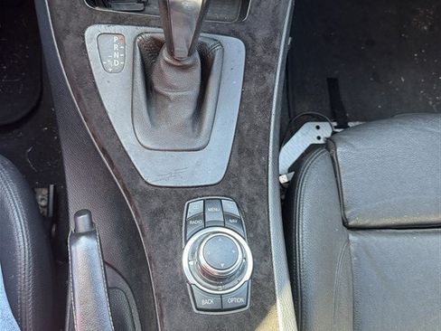Used 2009 BMW 335i Convertible RWD image 19