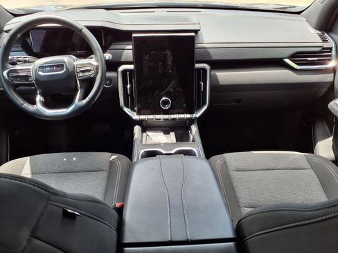 Used 2025 GMC Acadia Elevation FWD image 9