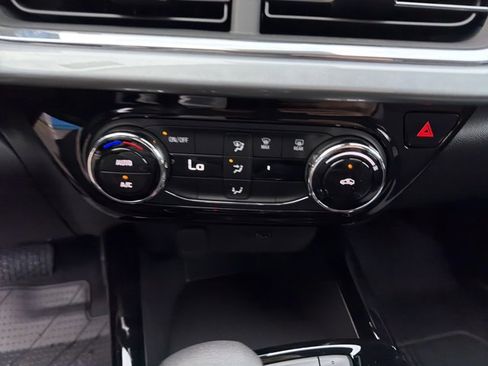 New 2026 Chevrolet Trax LT image 22