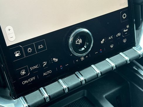 New 2025 GMC Acadia Elevation FWD image 19