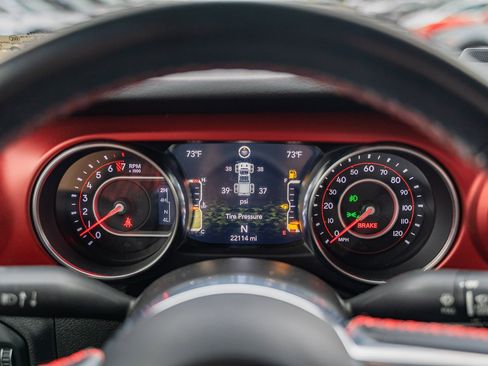 Used 2021 Jeep Gladiator Rubicon w/ Safety Group image 28