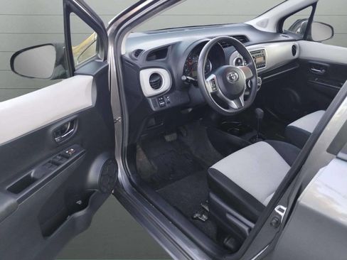 Used 2014 Toyota Yaris LE image 14