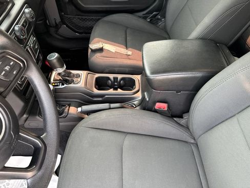 Used 2020 Jeep Wrangler Unlimited Sport AWD/4WD image 26