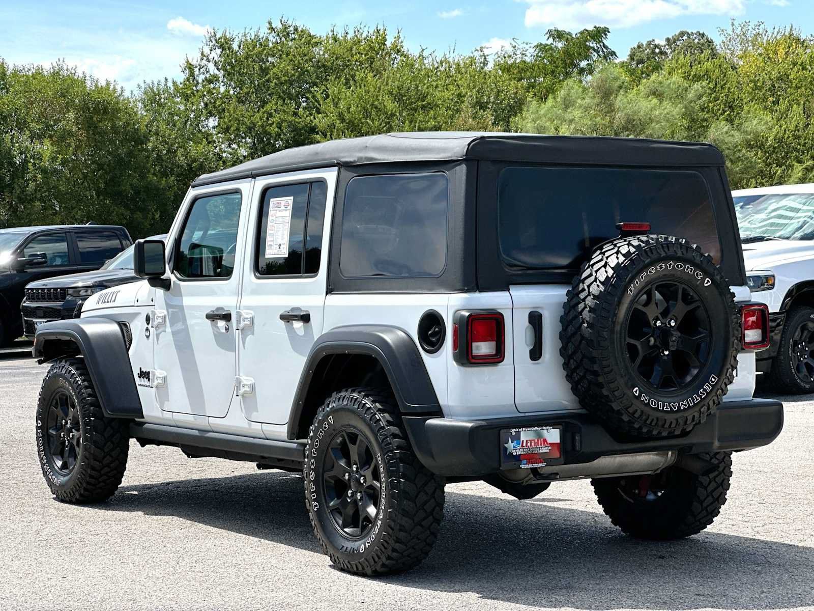 Used 2023 Jeep Wrangler Unlimited Sport AWD/4WD image 13