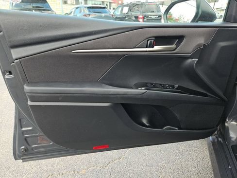 Used 2025 Toyota Camry LE FWD image 14