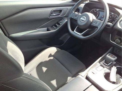 Certified 2024 Nissan Rogue S FWD image 19