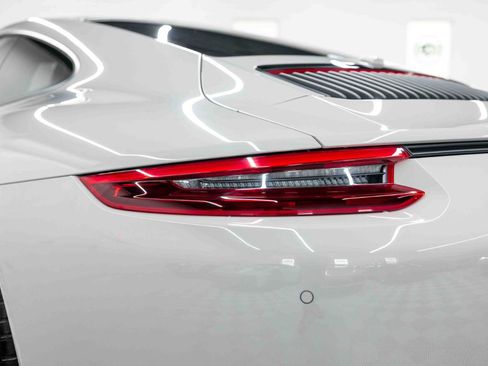 Used 2018 Porsche 911 Carrera GTS RWD image 27