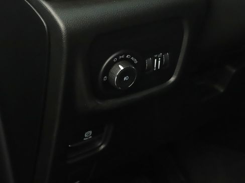 Used 2021 Jeep Grand Cherokee L Limited AWD/4WD image 9