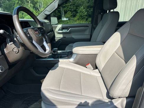 Used 2023 GMC Sierra 1500 SLT w/ SLT Premium Package AWD/4WD image 10