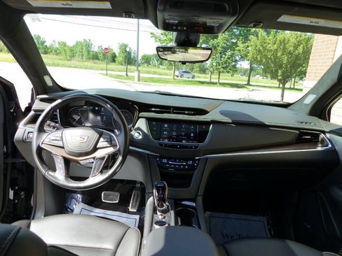 Used 2021 Cadillac XT5 Sportv w/ Platinum Package AWD/4WD image 46