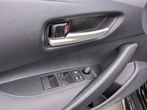 Used 2026 Toyota Corolla SE w/ SE Package FWD image 12