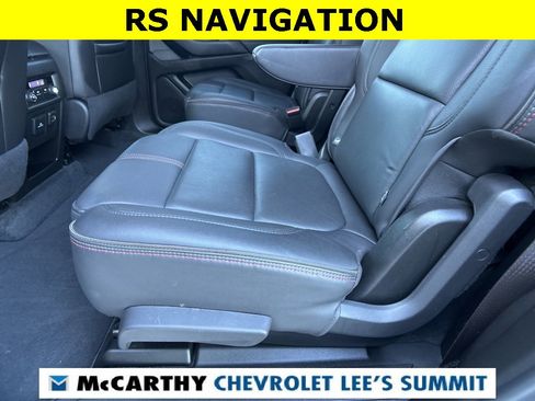 Used 2023 Chevrolet Traverse RS image 34