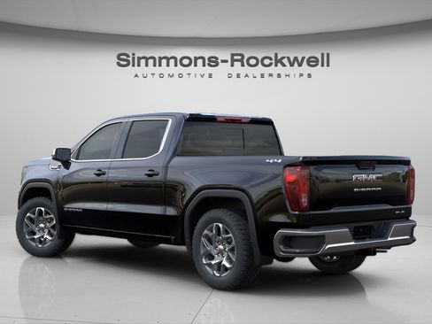New 2026 GMC Sierra 1500 SLE image 3