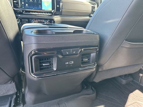 Used 2022 Chevrolet Silverado 1500 ZR2 w/ Technology Package AWD/4WD image 21