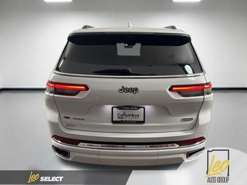 Used 2022 Jeep Grand Cherokee L Overland w/ Luxury Tech Group IV AWD/4WD image 6