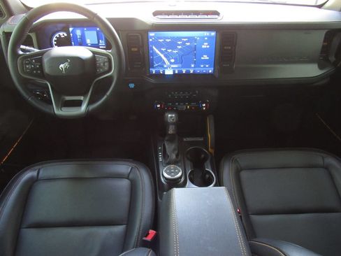 Used 2024 Ford Bronco Badlands AWD/4WD image 31