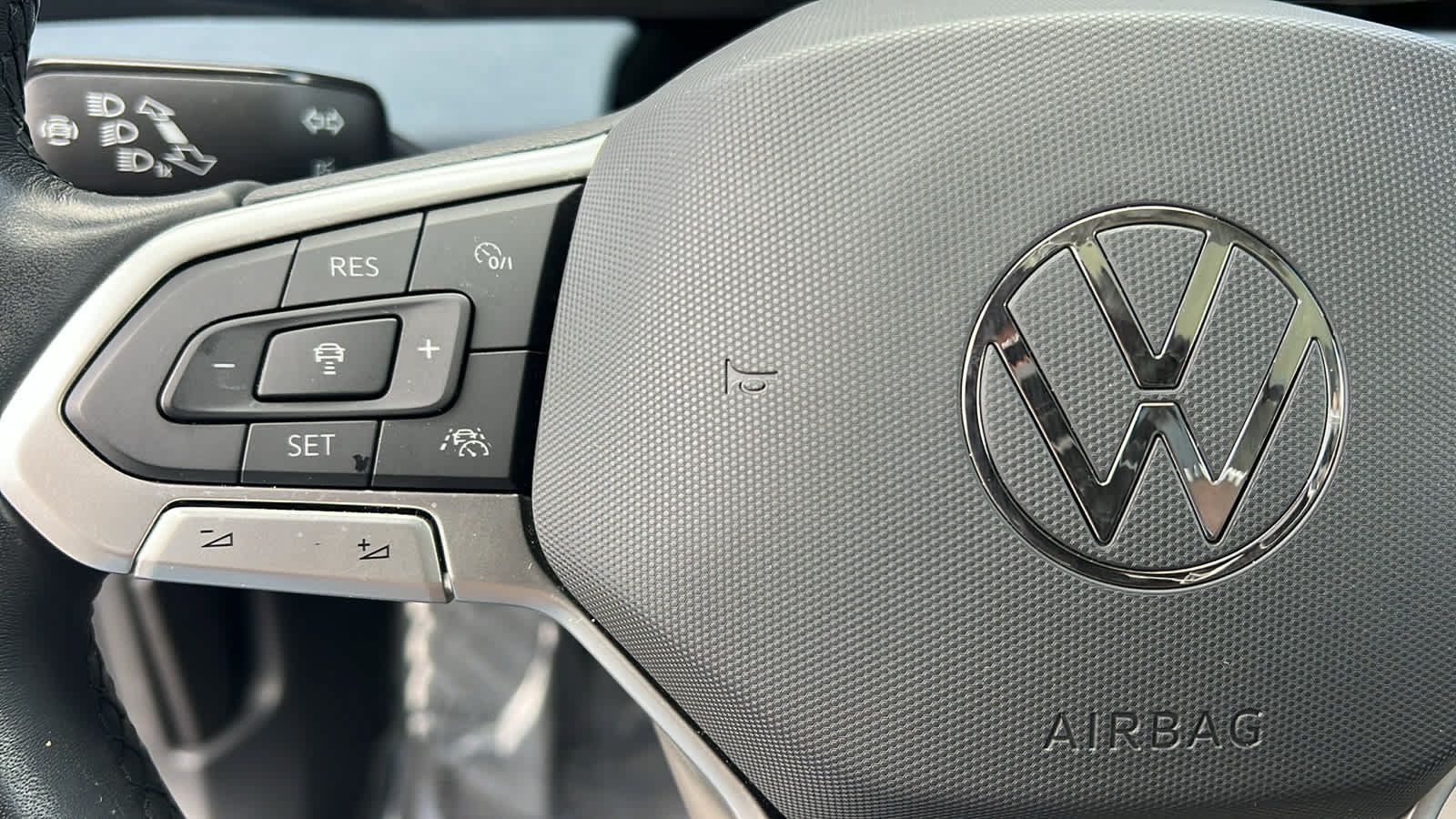 Used 2026 Volkswagen Jetta SE FWD image 19