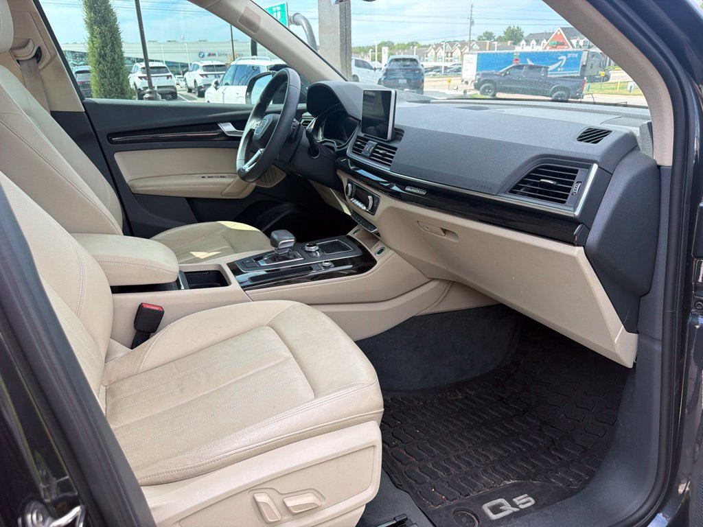 Used 2019 Audi Q5 Prestige w/ Prestige Package AWD/4WD image 14