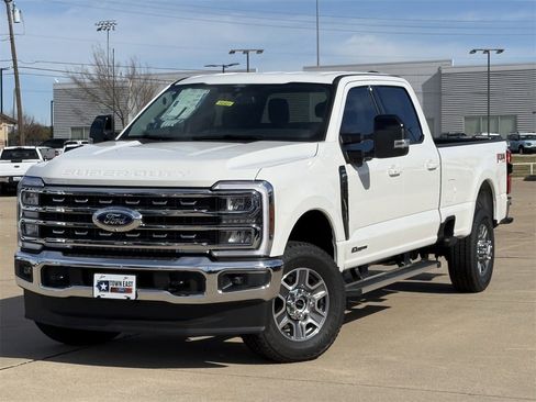 New 2026 Ford F350 Lariat w/ FX4 Off-Road Package image 23
