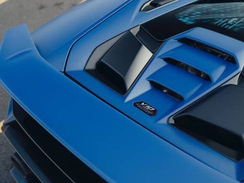 Used 2023 Lamborghini Huracan Tecnica RWD image 19