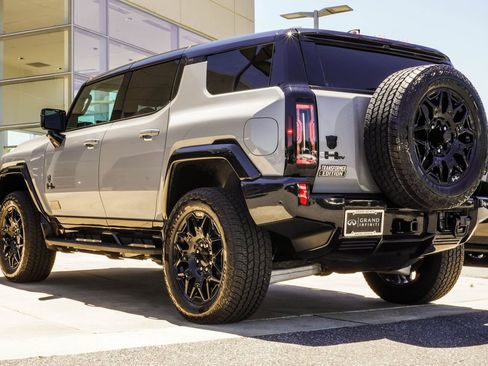 Used 2025 GMC Hummer EV 2X w/ LPO, Cargo Utility Package AWD/4WD image 11