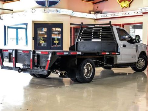 Used 2018 Ford F350 XL w/ Ambulance Prep Package image 3