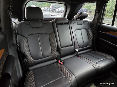 Used 2022 Jeep Grand Cherokee Summit AWD/4WD image 5