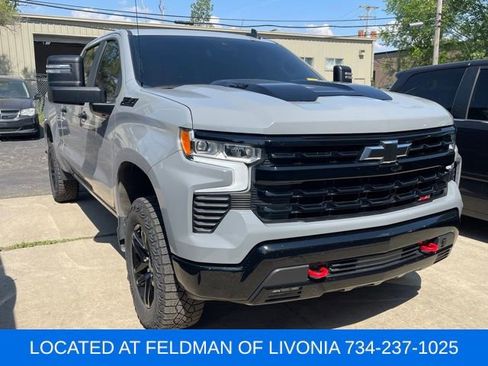 Used 2024 Chevrolet Silverado 1500 LT Trail Boss w/ Convenience Package II AWD/4WD image 4