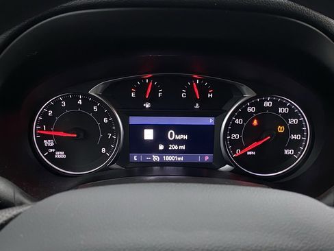 Used 2024 GMC Terrain SLE w/ Driver Convenience Package image 12