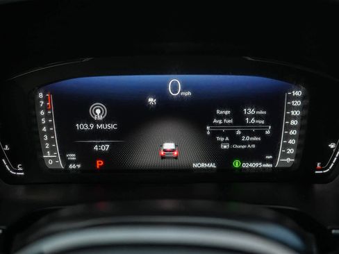 Used 2025 Honda Pilot Elite image 22