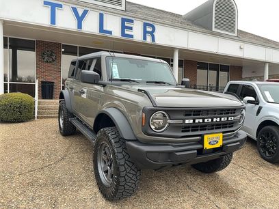 New 2025 Ford Bronco 4-Door w/ Sasquatch Package