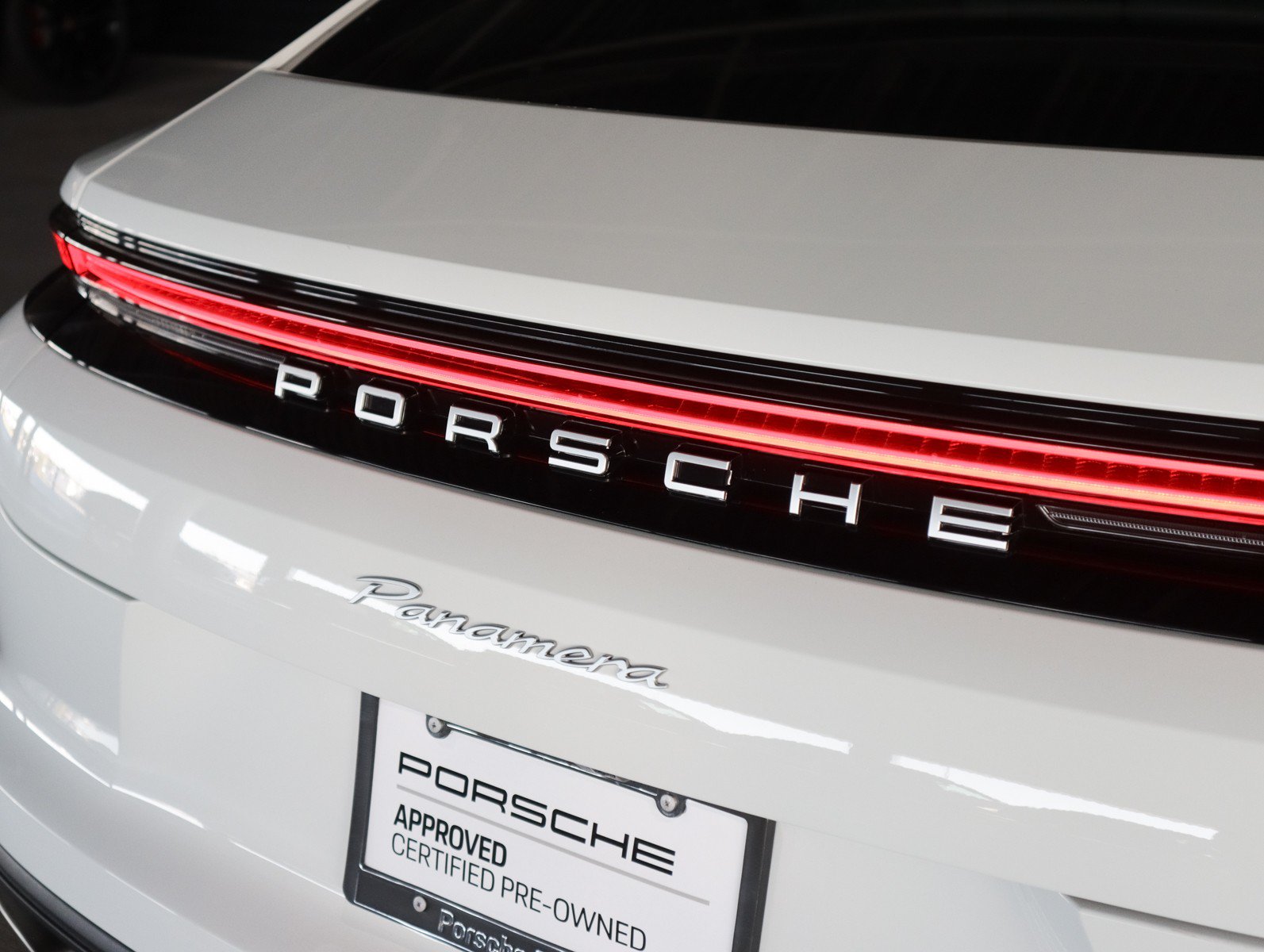 Certified 2026 Porsche Panamera RWD image 30