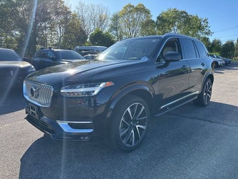 Used 2023 Volvo XC90 B6 Plus w/ Protection Package Premier AWD/4WD image 3