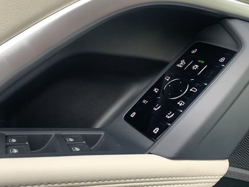 New 2025 Audi Q5 Premium Plus image 31