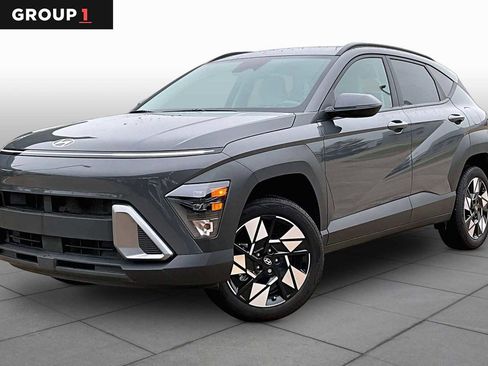 Used 2025 Hyundai Kona SEL AWD/4WD image 1