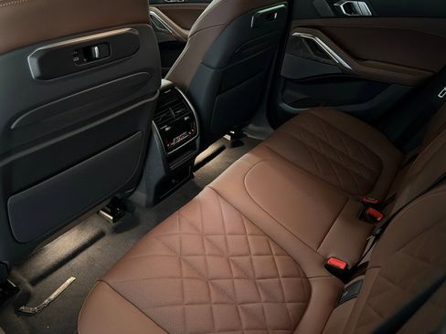 New 2026 BMW X6 xDrive40i w/ Executive Package image 21
