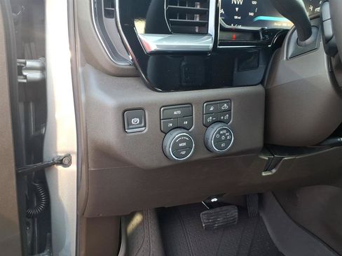New 2026 Chevrolet Silverado 1500 RST w/ Redline Edition AWD/4WD image 15