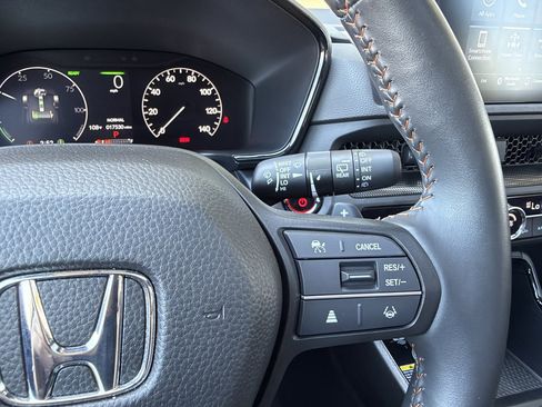 Used 2025 Honda CR-V Sport-L image 28