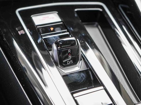 New 2026 Volkswagen GTI SE FWD image 21