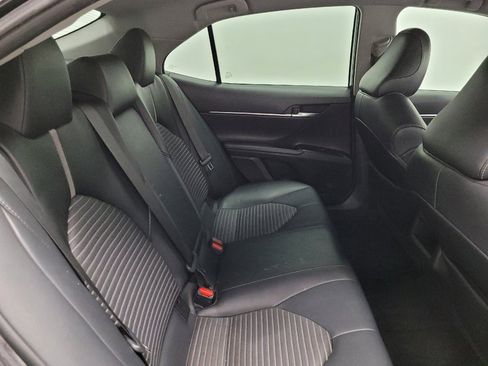 Used 2020 Toyota Camry SE w/ Carpet Mat Package image 19